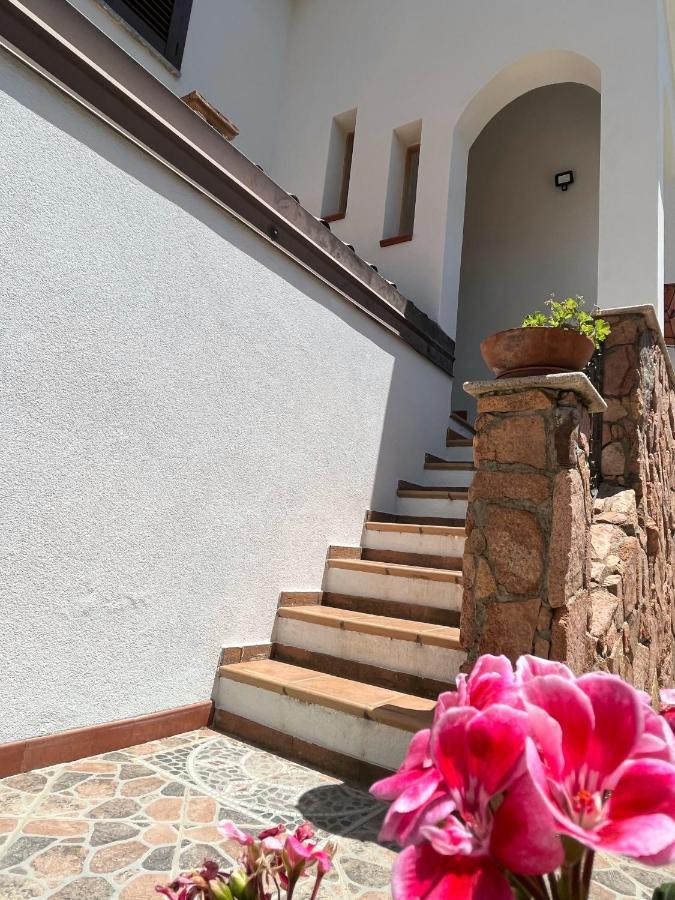 Le Sorgenti Guest House Ilbono Екстериор снимка
